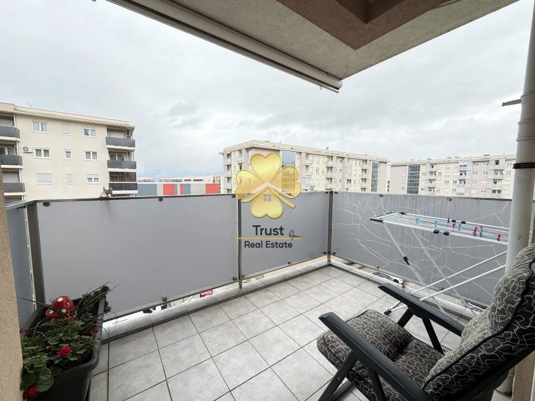 Prodaja, trosoban stan, 72m², City Kvart, Podgorica