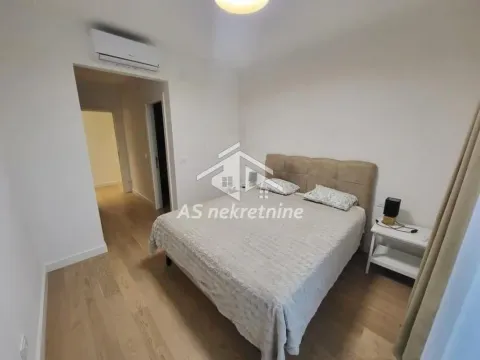 Rent, three bedroom apartment, 91m², Savski Venac, Beograd - image 6