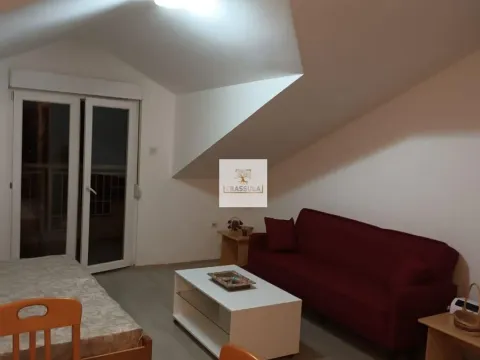 Prodaja, garsonjera, 34m², Centar, Budva