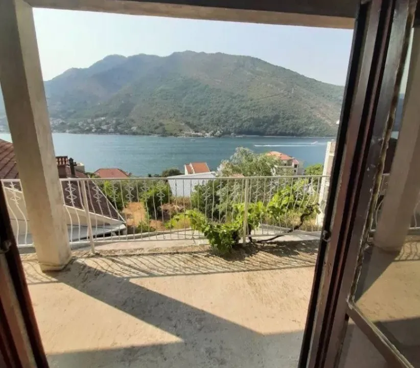 Prodaja, kuća, 156m², Lepetani, Tivat