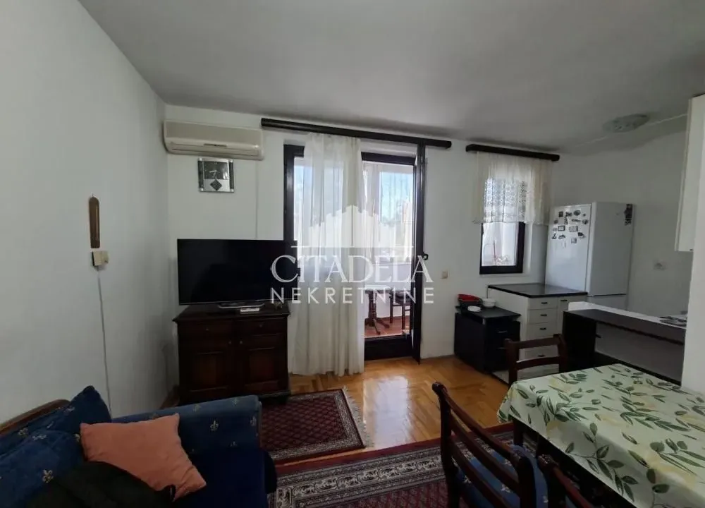 Rent, one bedroom apartment, 38m², Rakovica, Beograd