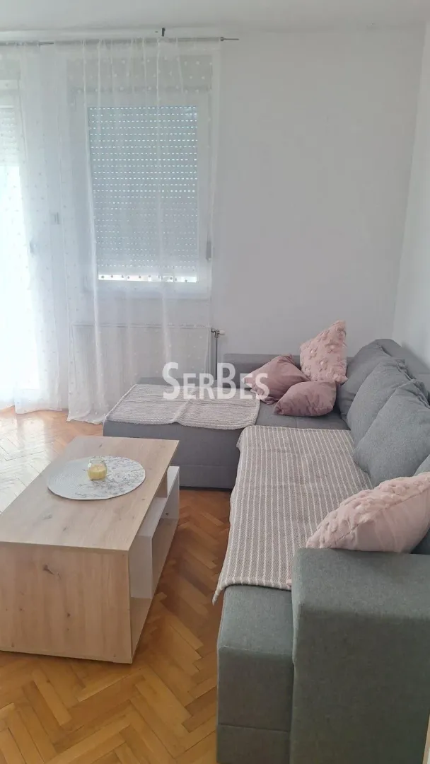 Izdavanje, jednosoban stan, 34m², Sajam, Novi Sad Sve Podlokacije