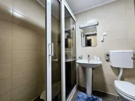 Izdavanje, dvosoban stan, 53m², Budva, Crna Gora - image 10