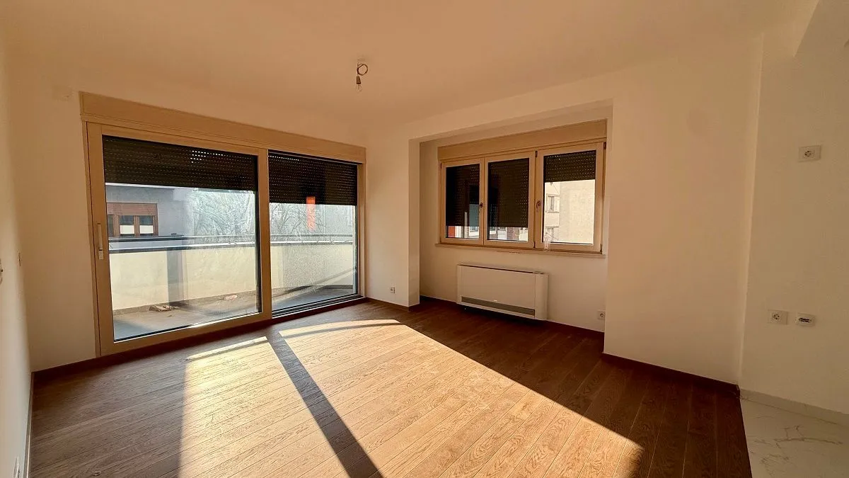 Prodaja, četvorosoban stan, 89m², Vračar Hram, Vračar Sve Podlokacije