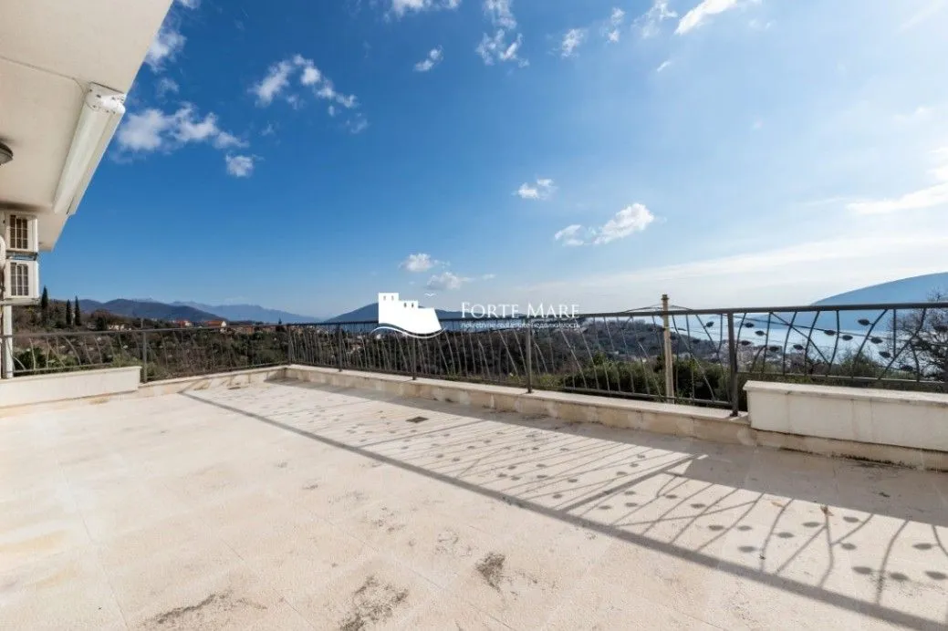 Prodaja, dvosoban stan, 97m², Topla, Herceg Novi
