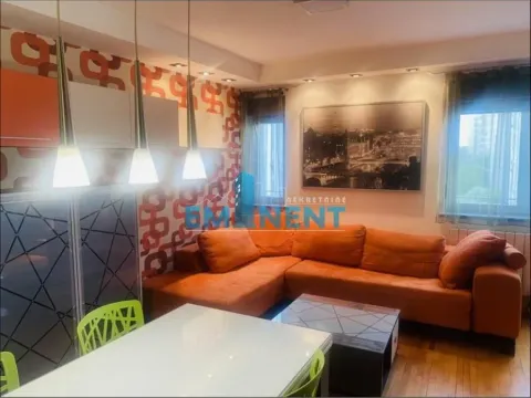 Izdavanje, stan, 41m², Novi Beograd Blok 61, Novi Beograd Sve Podlokacije - image 2