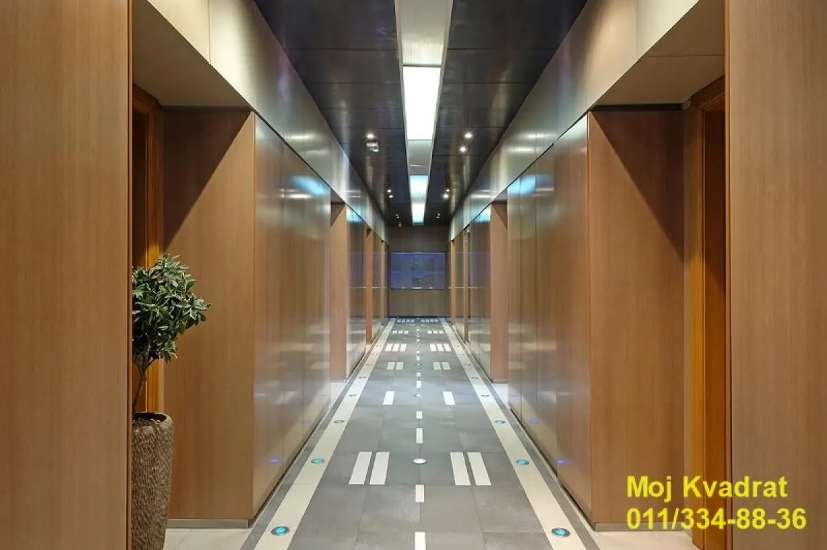 Rent, office space, 653m², Stari Merkator, Novi Beograd Sve Podlokacije