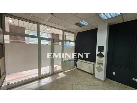 Poslovni prostor in Novi Beograd Blok 29