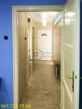 Izdavanje, stan, 369m², Savski Venac, Beograd - image 12