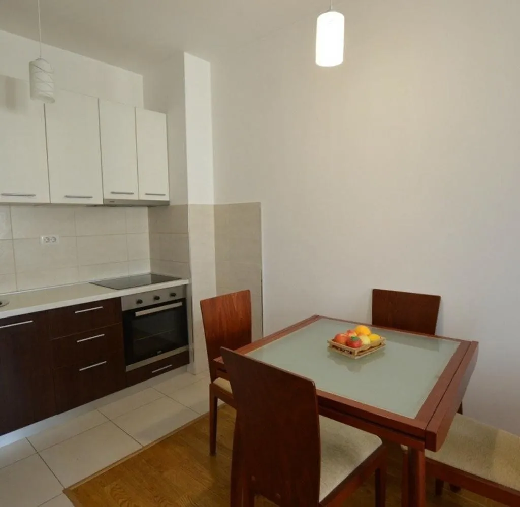 Izdavanje, jednosoban stan, 45m², City Kvart, Podgorica