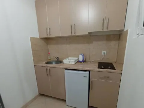 Stan-na-dan, garsonjera, 20m², Sutomore, Bar - image 11