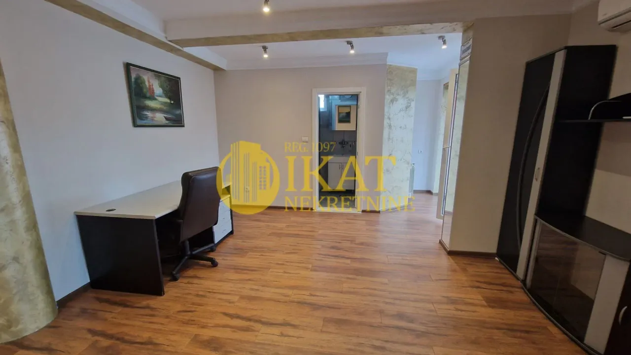 Rent, office space, 33m², Retenzija, Beograd