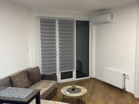 Izdavanje, garsonjera, 28m², Sajmište, Novi Sad - image 1