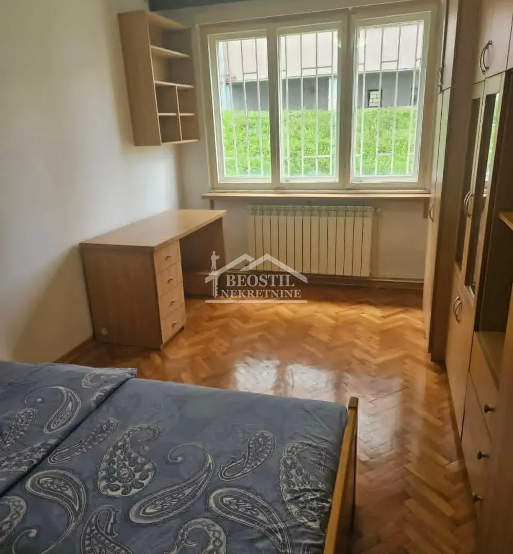 Prodaja, trosoban stan, 71m², Karaburma, Palilula Sve Podlokacije