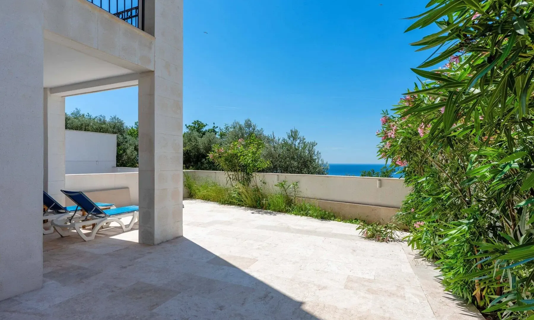 Sale, one bedroom apartment, 54m², Petrovac, Budva