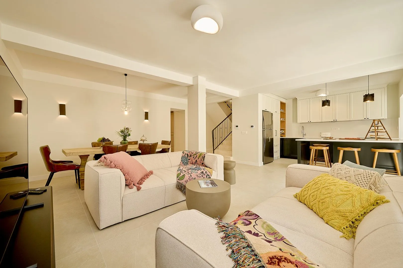 Rent, house, 200m², Dobrota, Kotor