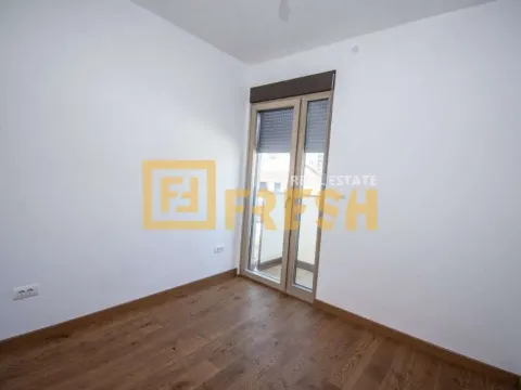 Izdavanje, trosoban stan, 80m², City Kvart, Podgorica - image 8