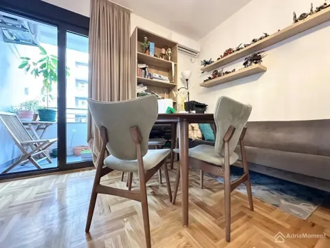 Sale, one bedroom apartment, 42m², Bečići, Budva - image 2
