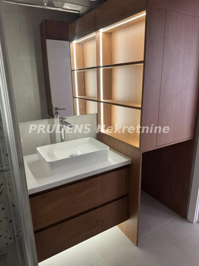 Prodaja, jednosoban stan, 48m², Savski Venac, Beograd