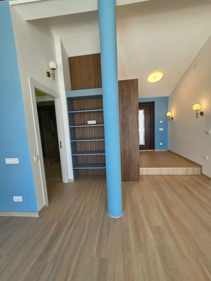 Prodaja, dvosoban stan, 93m², Centar, Budva