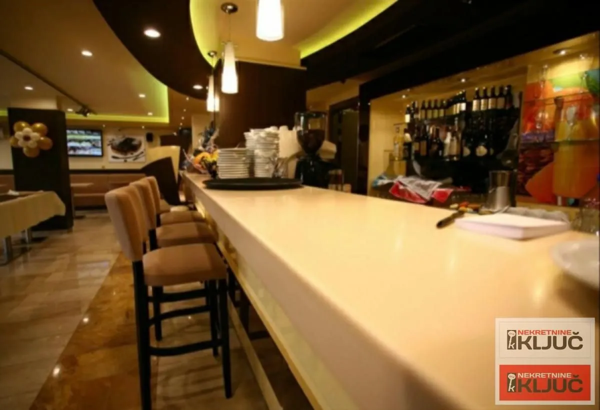 Izdavanje, ugostiteljski objekat, 265m², Grbavica, Novi Sad Sve Podlokacije