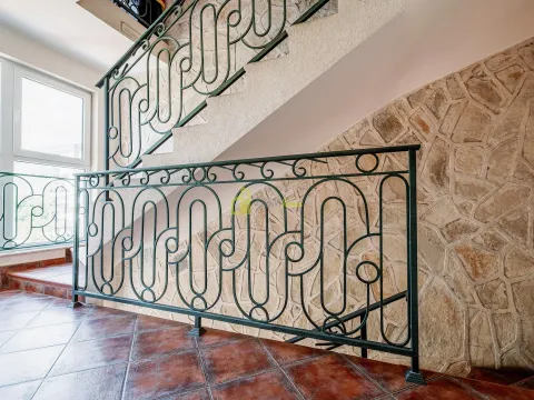 Prodaja, poslovni prostor, 1000m², Bečići, Budva - image 13