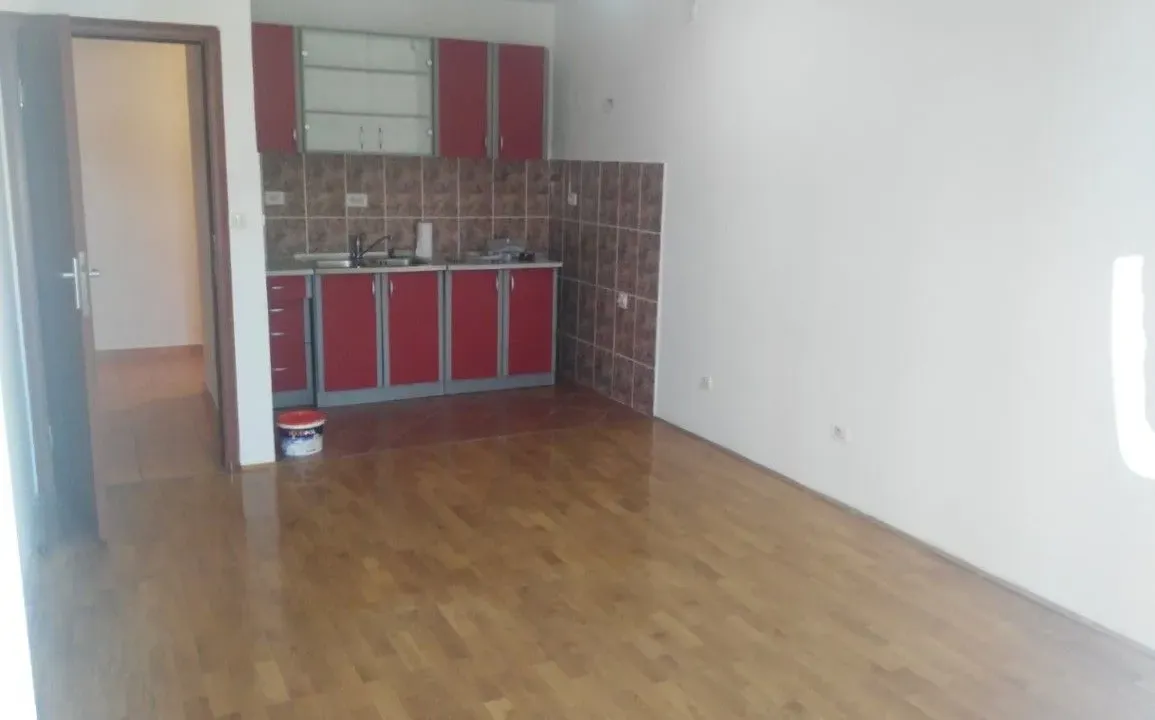 Prodaja, jednosoban stan, 45m², Stari Aerodrom, Podgorica