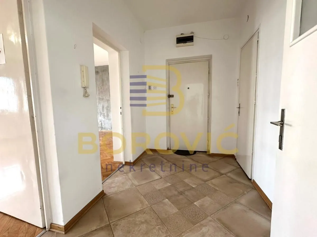 Sale, two bedroom apartment, 68m², Stari Grad, Beograd