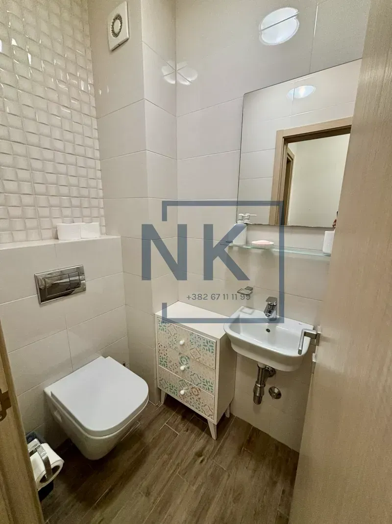 Izdavanje, dvosoban stan, 71m², City Kvart, Podgorica