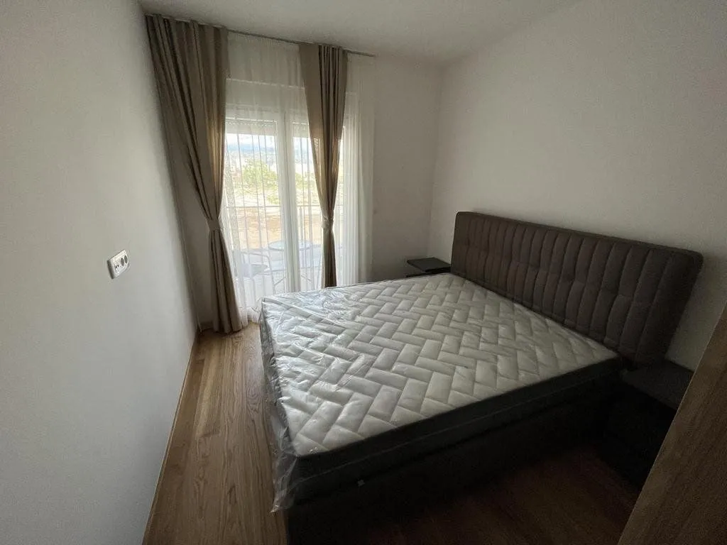 Izdavanje, dvosoban stan, 75m², City Kvart, Podgorica