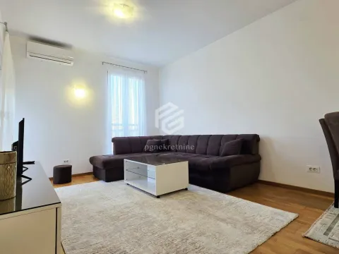 Prodaja, jednosoban stan, 50m², Stari Aerodrom, Podgorica - image 2