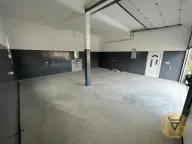 Rent, house, 250m², Surčin, Beograd - image 2