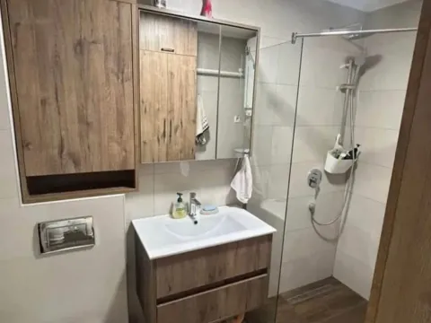 Izdavanje, jednosoban stan, 45m², Zabjelo, Podgorica - image 7