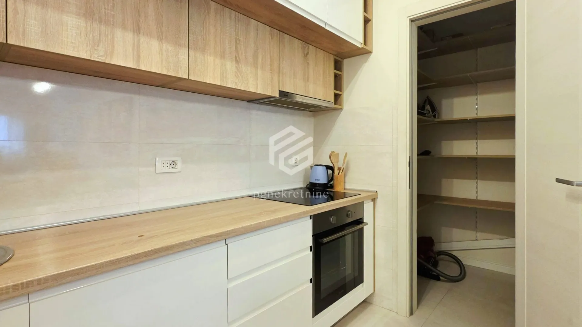Rent, one bedroom apartment, 50m², Central Point, Podgorica