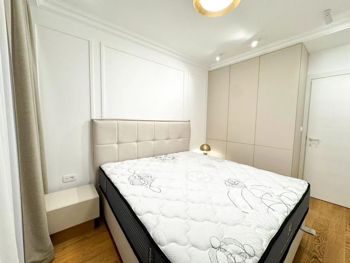 Izdavanje, stan, 48m², Central Point, Podgorica