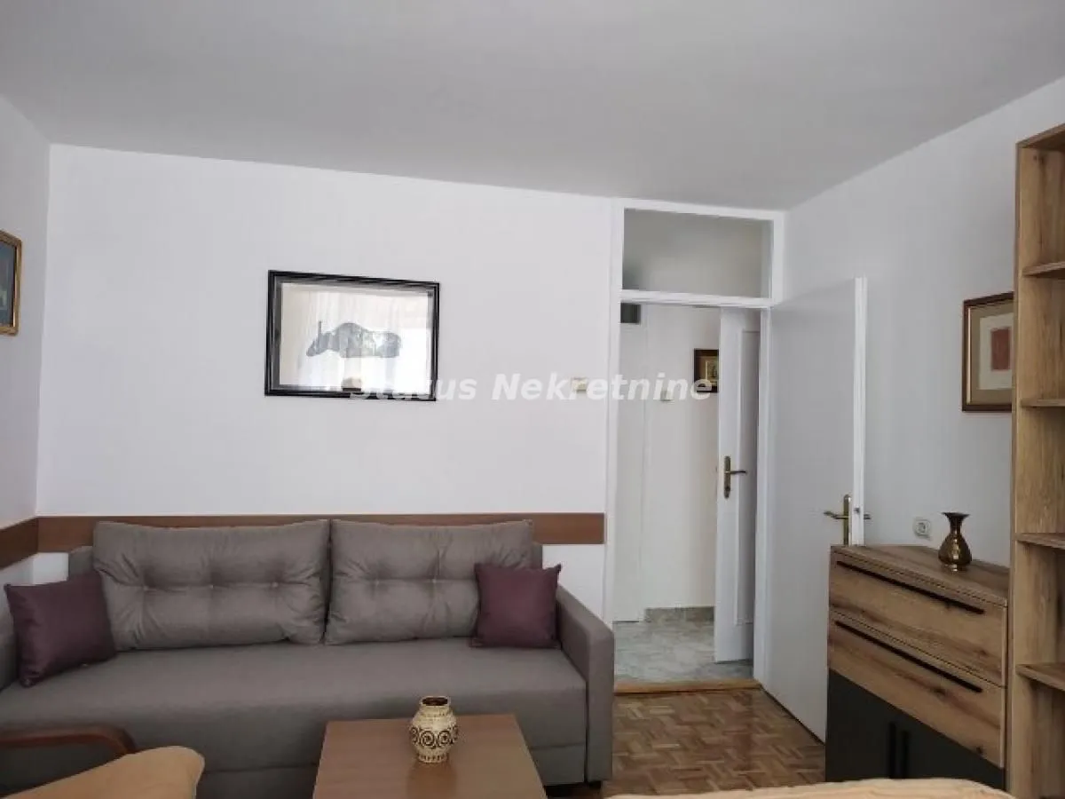 Izdavanje, trosoban stan, 61m², Spens, Novi Sad Sve Podlokacije