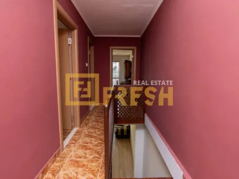 Prodaja, kuća, 100m², Stara Varoš, Podgorica - image 16