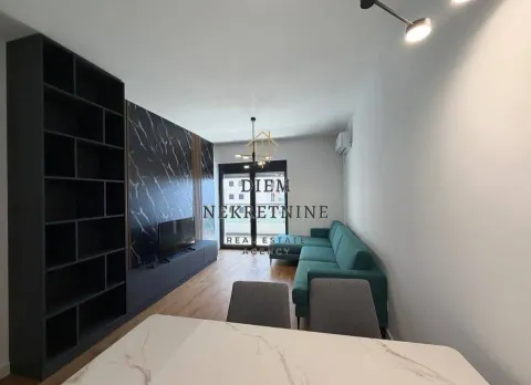 Rent, one bedroom apartment, 53m², Centar, Bar - image 13