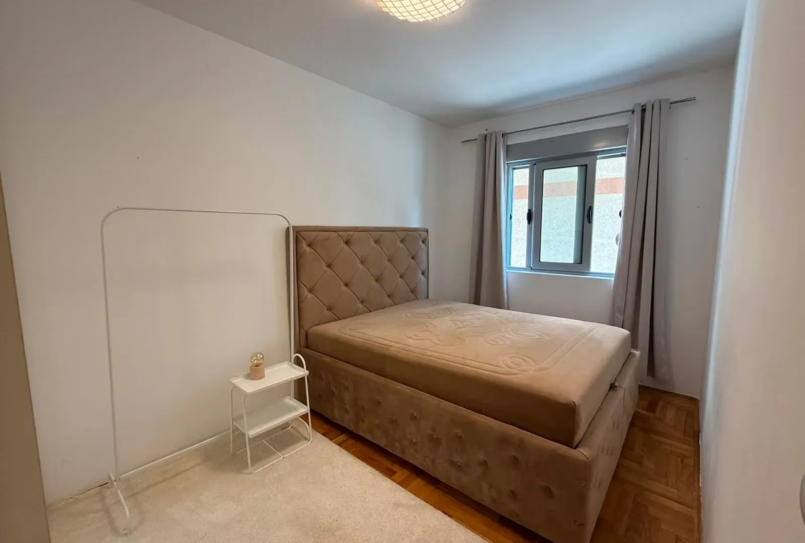 Izdavanje, jednosoban stan, 46m², Momišići, Podgorica
