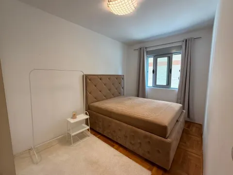 Izdavanje, jednosoban stan, 46m², Momišići, Podgorica - image 5