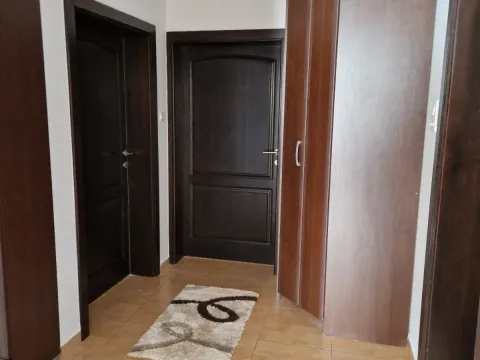 Rent, three bedroom apartment, 115m², Tološi, Podgorica - image 11