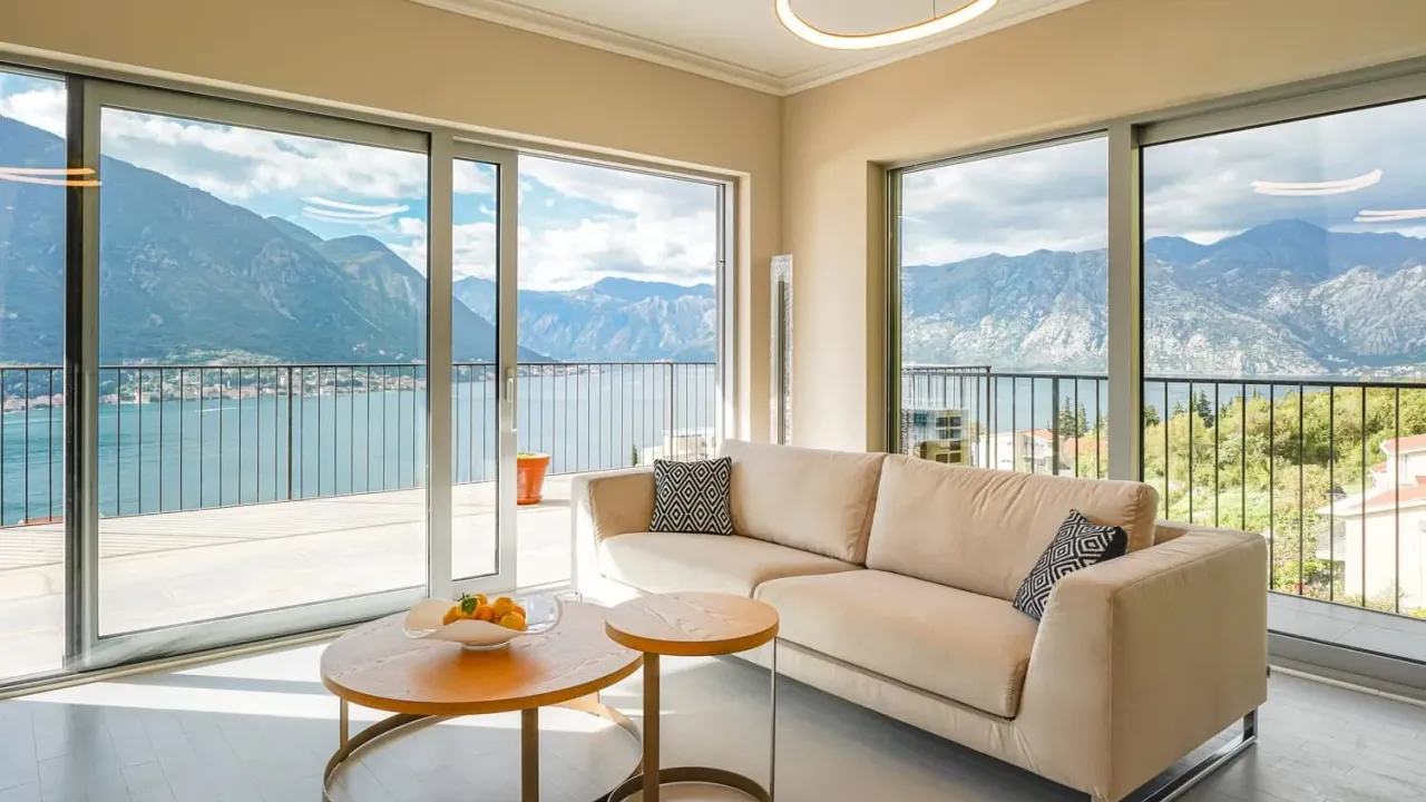 Sale, apartment, 158m², Dobrota, Kotor