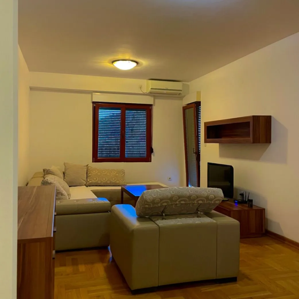 Rent, one bedroom apartment, 63m², Rozino, Budva