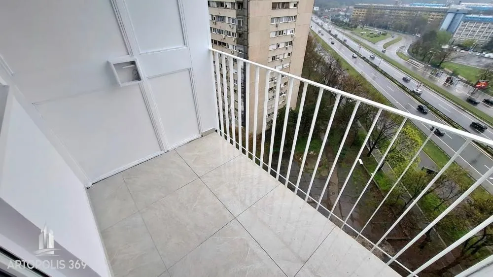 Prodaja, četvorosoban stan, 95m², Novi Beograd Blok 37, Novi Beograd Sve Podlokacije