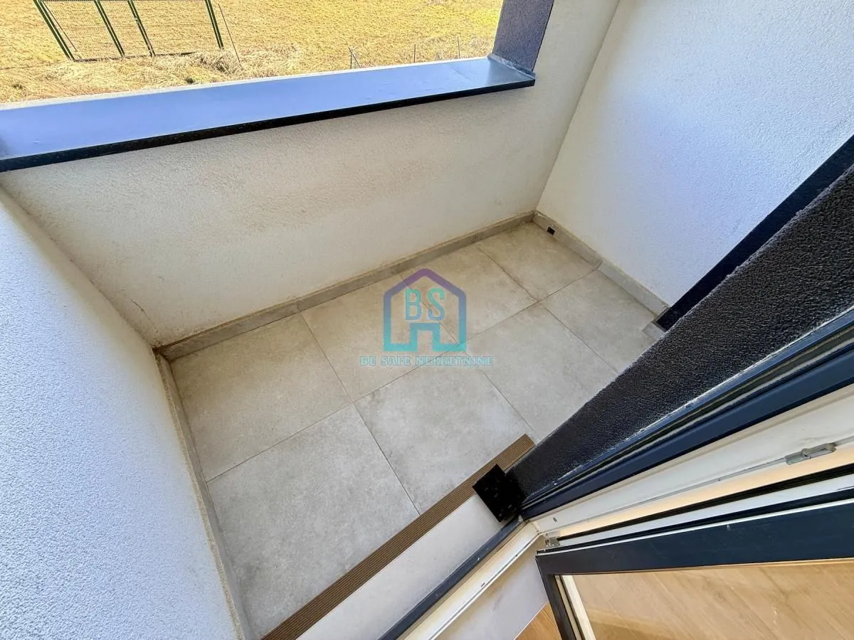 Prodaja, trosoban stan, 72m², Alibegovac, Petrovaradin