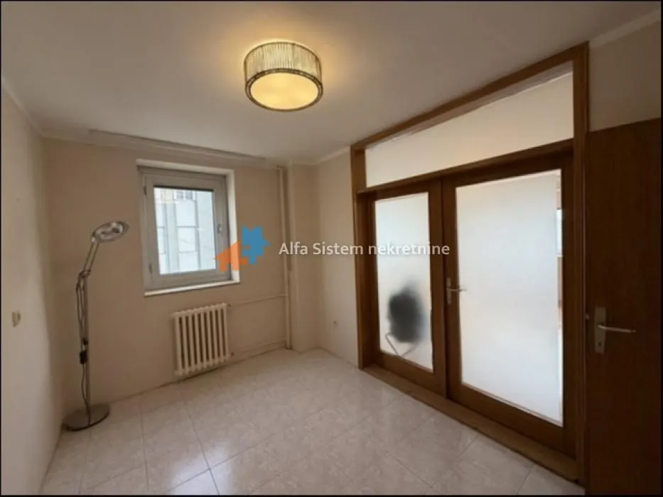 Rent, office space, 80m², Stari Grad, Beograd