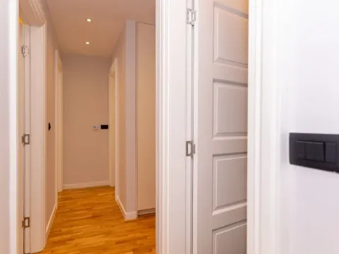 Rent, two bedroom apartment, 71m², City Kvart, Podgorica - image 4