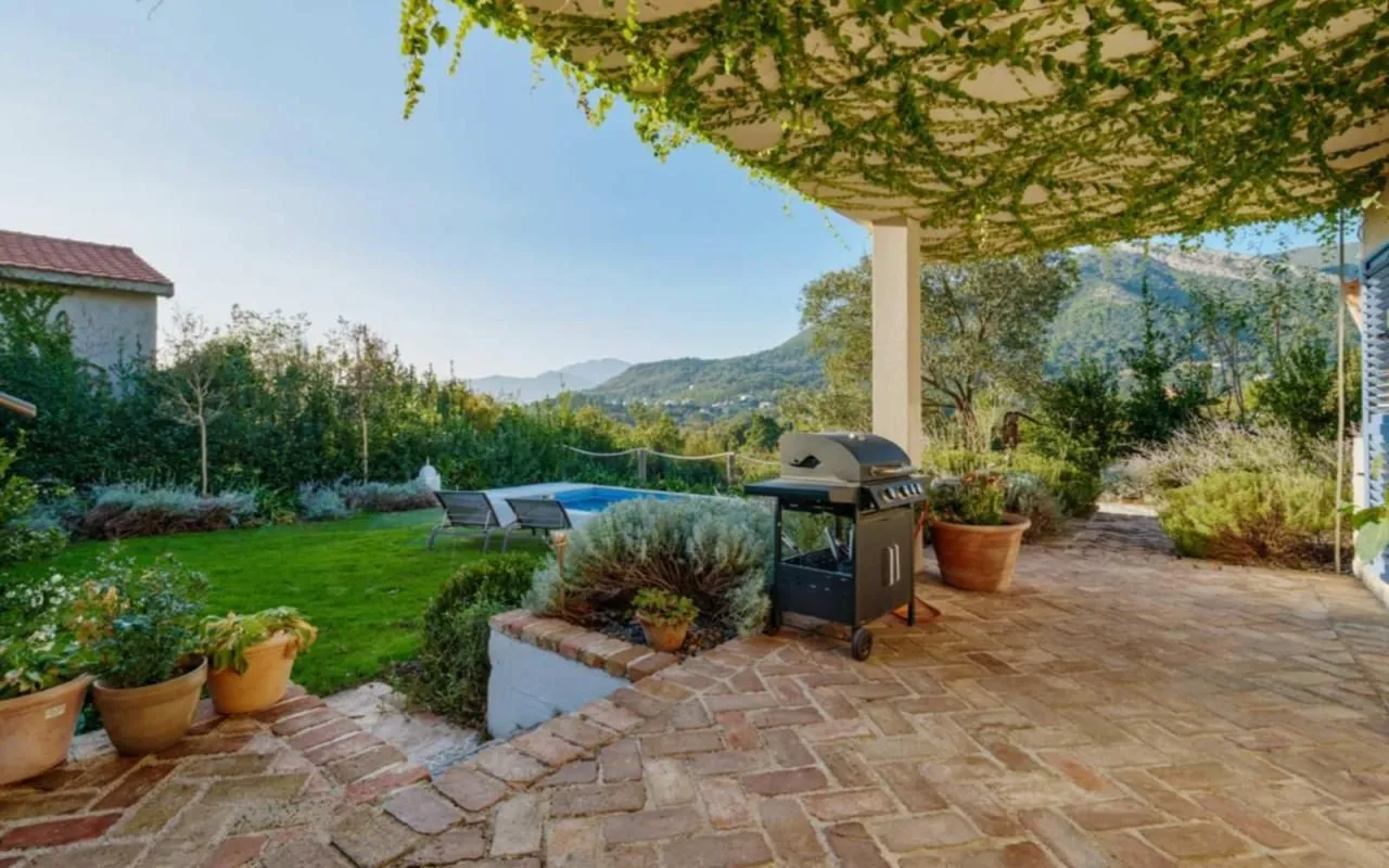 Prodaja, kuća, 140m², Kavač, Kotor