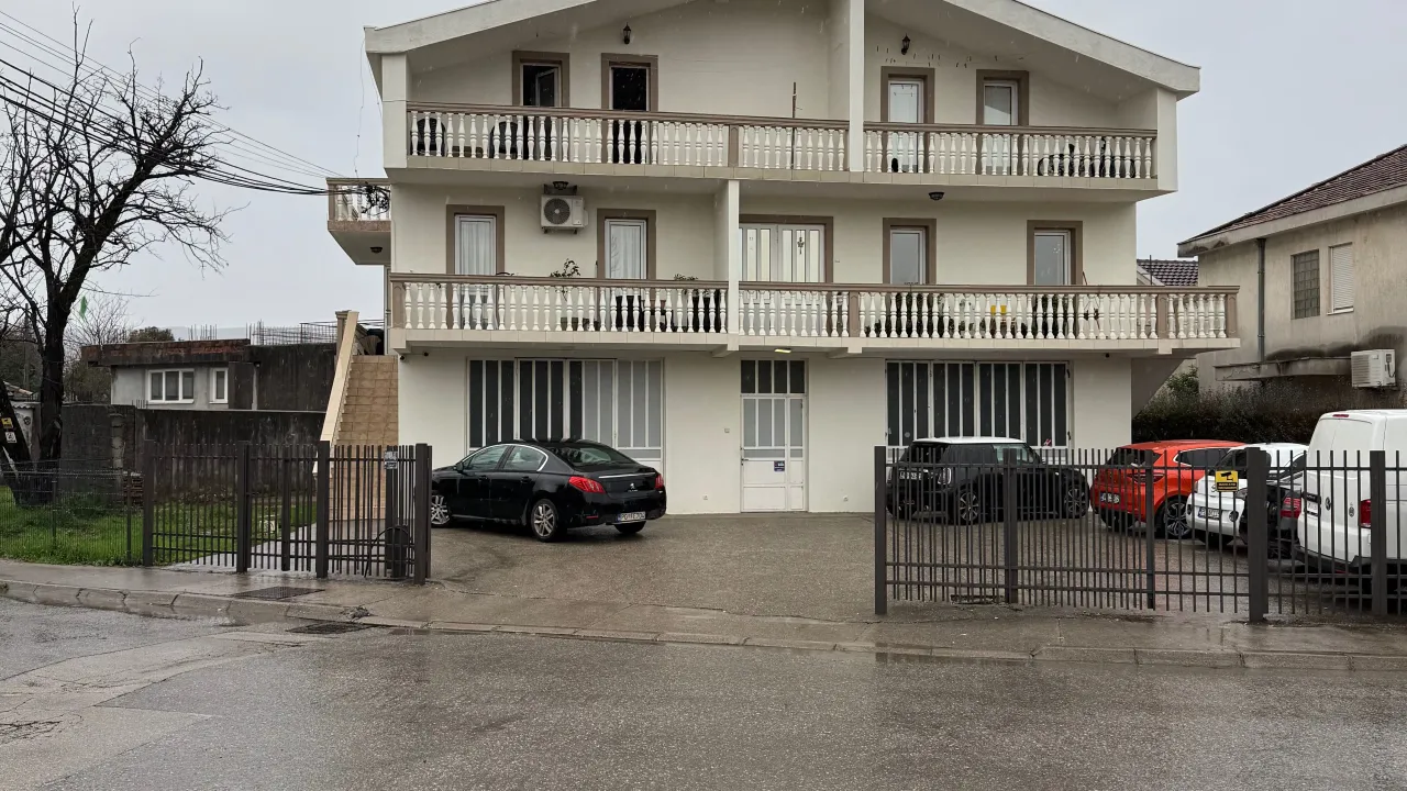 Izdavanje, trosoban stan, 65m², Zagorič, Podgorica