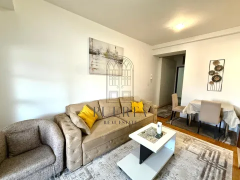 Izdavanje, jednosoban stan, 35m², City Kvart, Podgorica - image 2